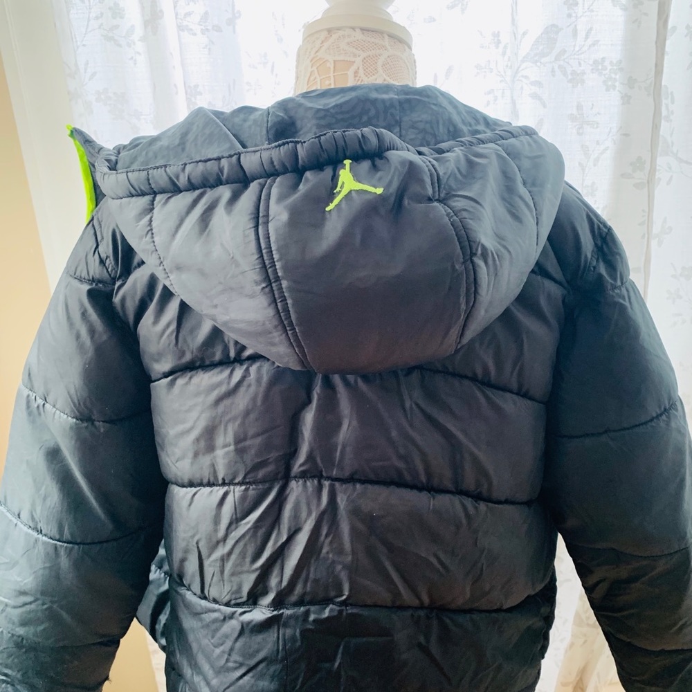 Jacket - Picture 2 of 4